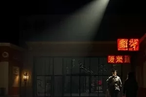《一锅老汤三十年》灶台热气腾腾特写封面